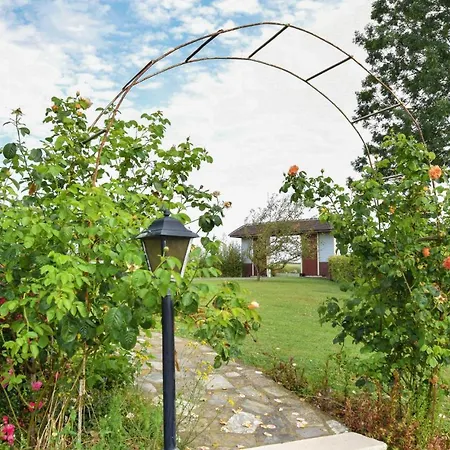 Cozy In Villers-s-s-foucarmont Hotel Villers-sous-Foucarmont
