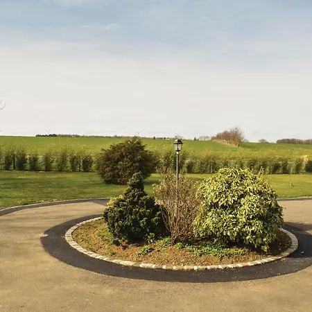 Hotel Cozy In Villers-s-s-foucarmont 4*
